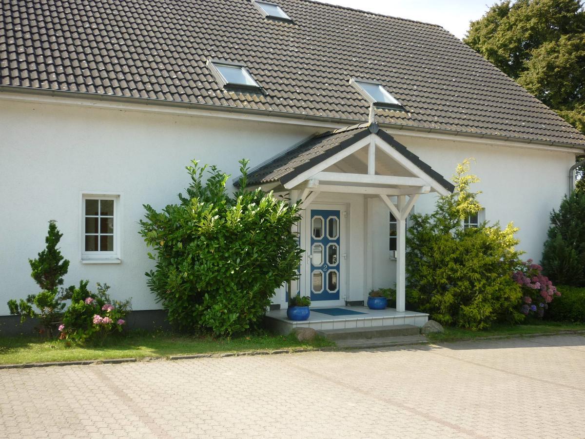 Pension Zum Leuchtturm Bastorf Ngoại thất bức ảnh
