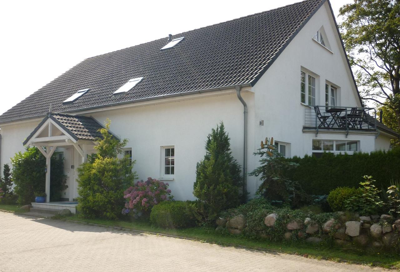 Pension Zum Leuchtturm Bastorf Ngoại thất bức ảnh