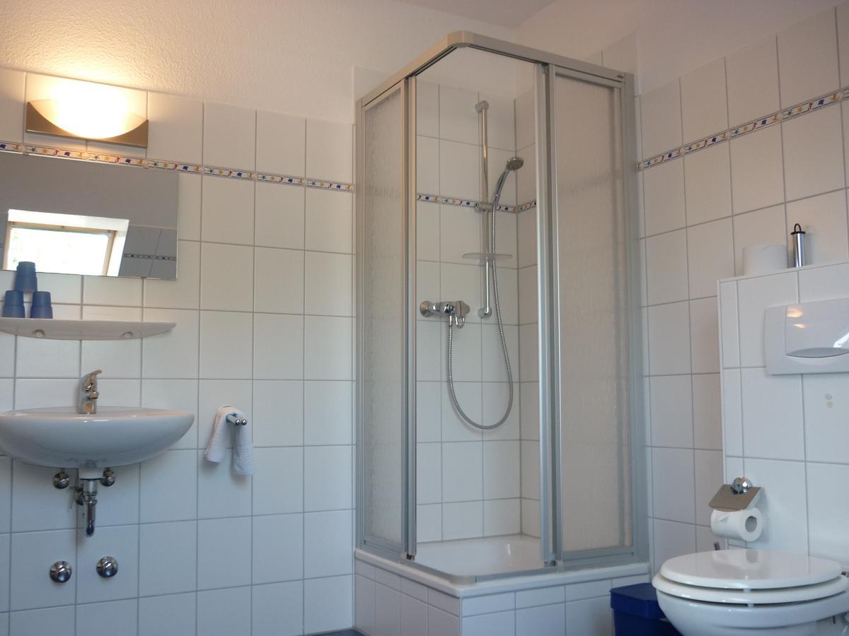 Pension Zum Leuchtturm Bastorf Ngoại thất bức ảnh
