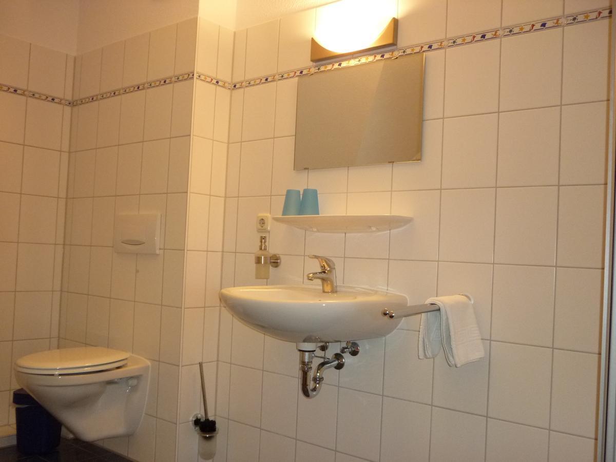 Pension Zum Leuchtturm Bastorf Ngoại thất bức ảnh