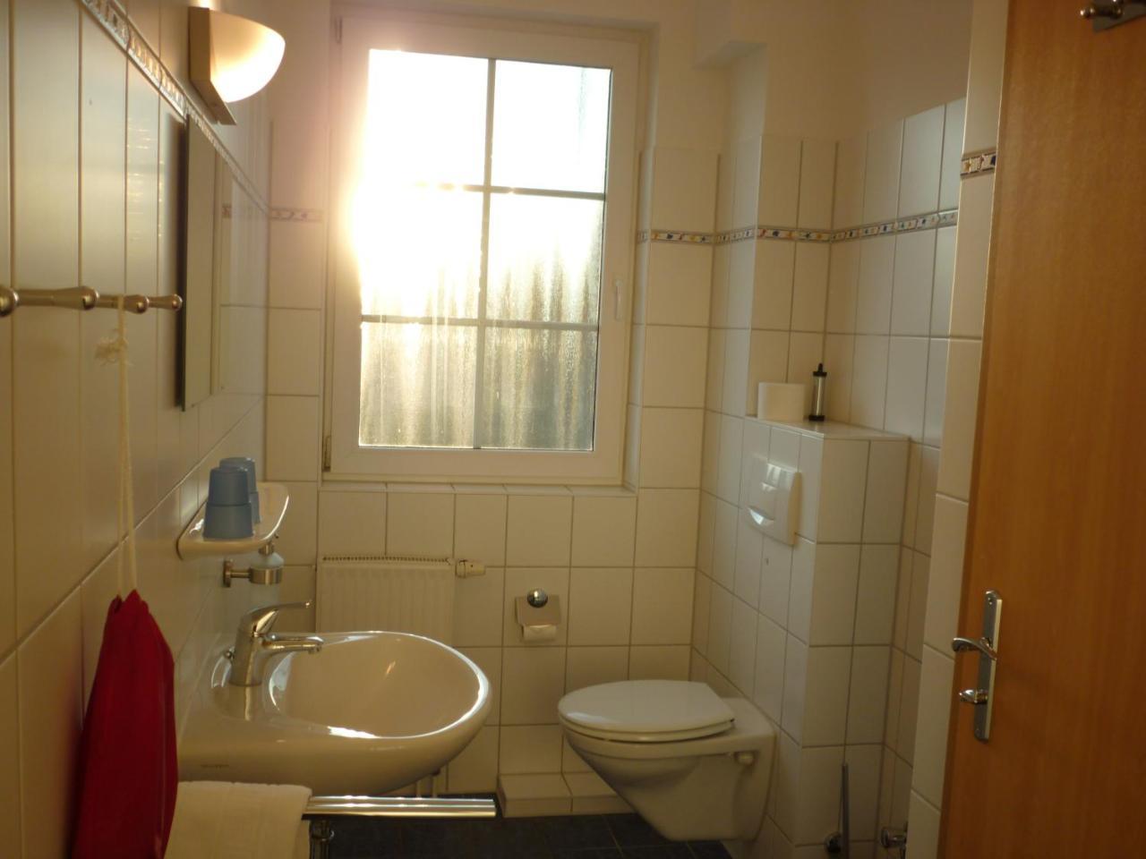 Pension Zum Leuchtturm Bastorf Ngoại thất bức ảnh