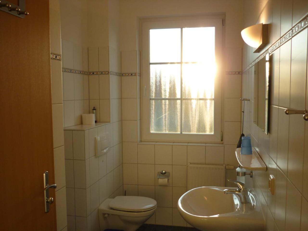 Pension Zum Leuchtturm Bastorf Ngoại thất bức ảnh