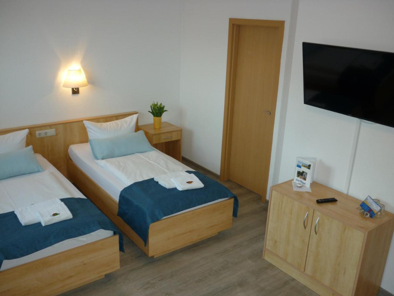 Pension Zum Leuchtturm Bastorf Ngoại thất bức ảnh
