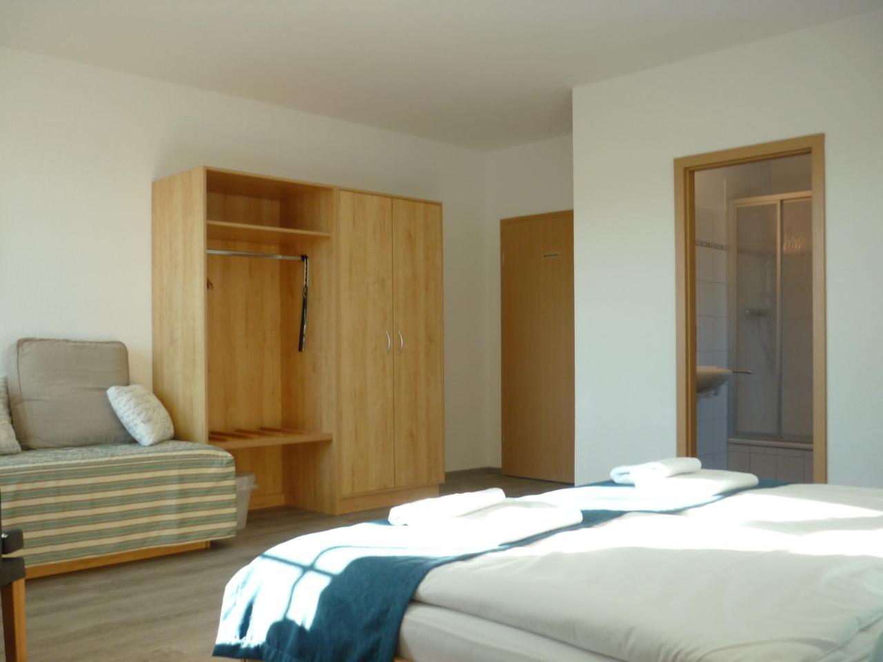 Pension Zum Leuchtturm Bastorf Ngoại thất bức ảnh