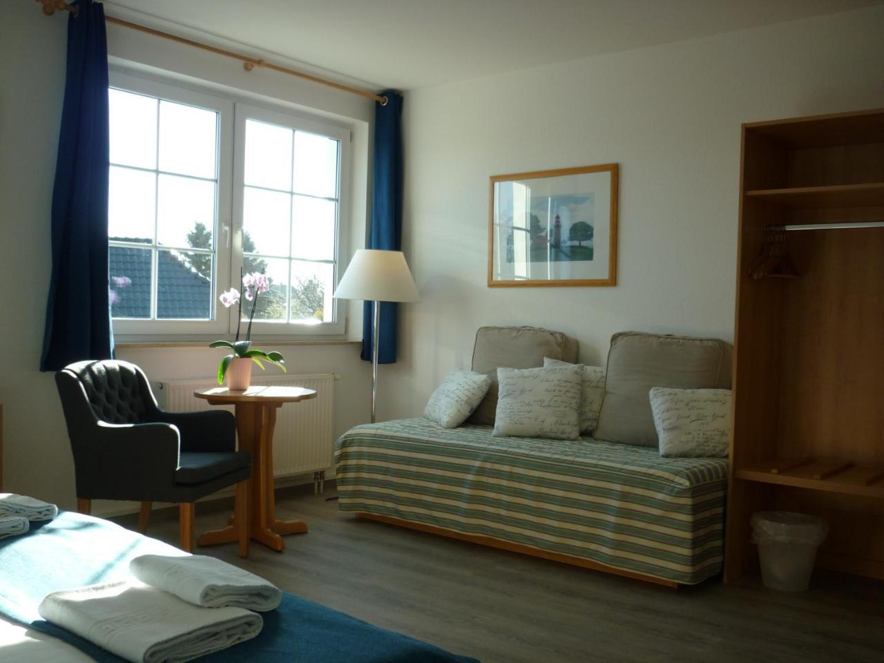 Pension Zum Leuchtturm Bastorf Ngoại thất bức ảnh